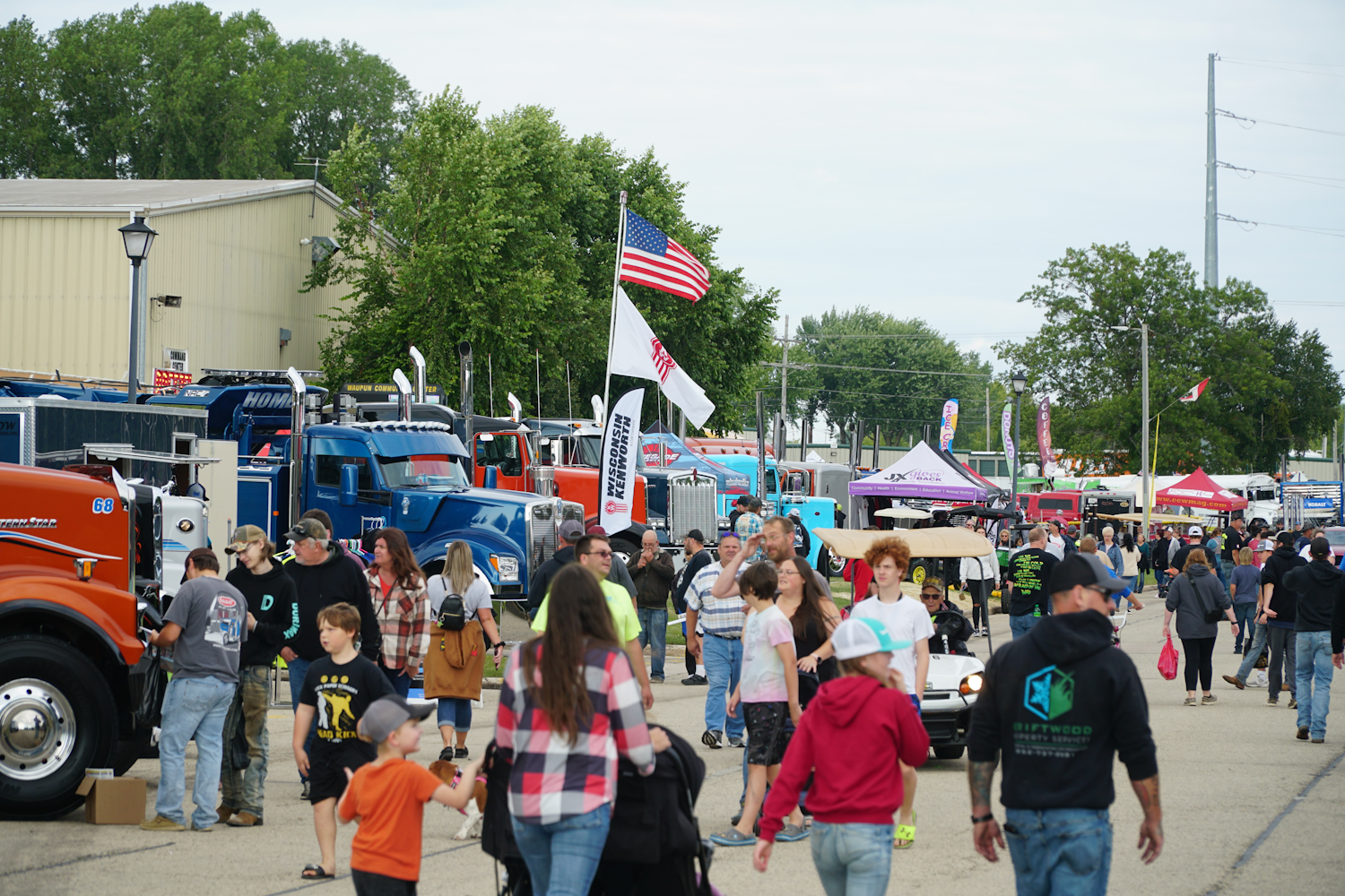 (PHOTOS) Final Waupun TrucknShow Waupun Pioneer News
